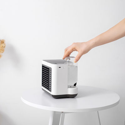 LED 빛 살포를 가진 책상 냉각 안개 팬 사무실 가정을 위한 3개의 풍속 형태